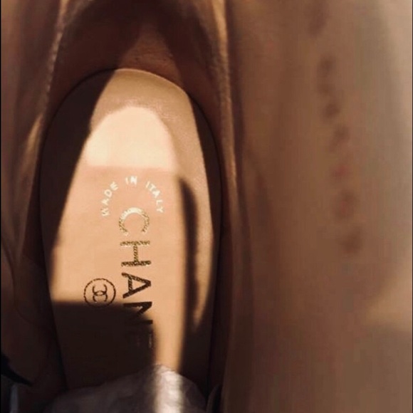 Chanel - Picture 8 of 10